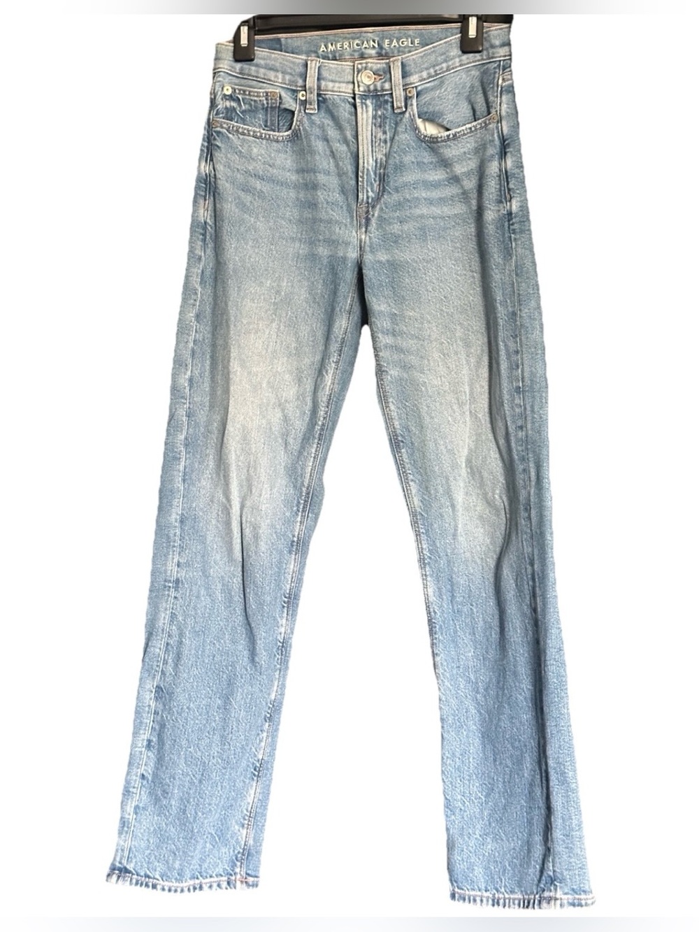 American Eagle High Waisted Ankle
Straight Jeans Light Wash Denim
Size 00 - Picture 2 of 8